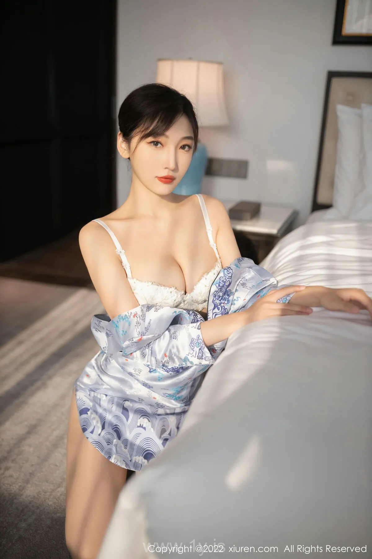 XIUREN(秀人网) No.5739 Slim Asian Belle 陆萱萱