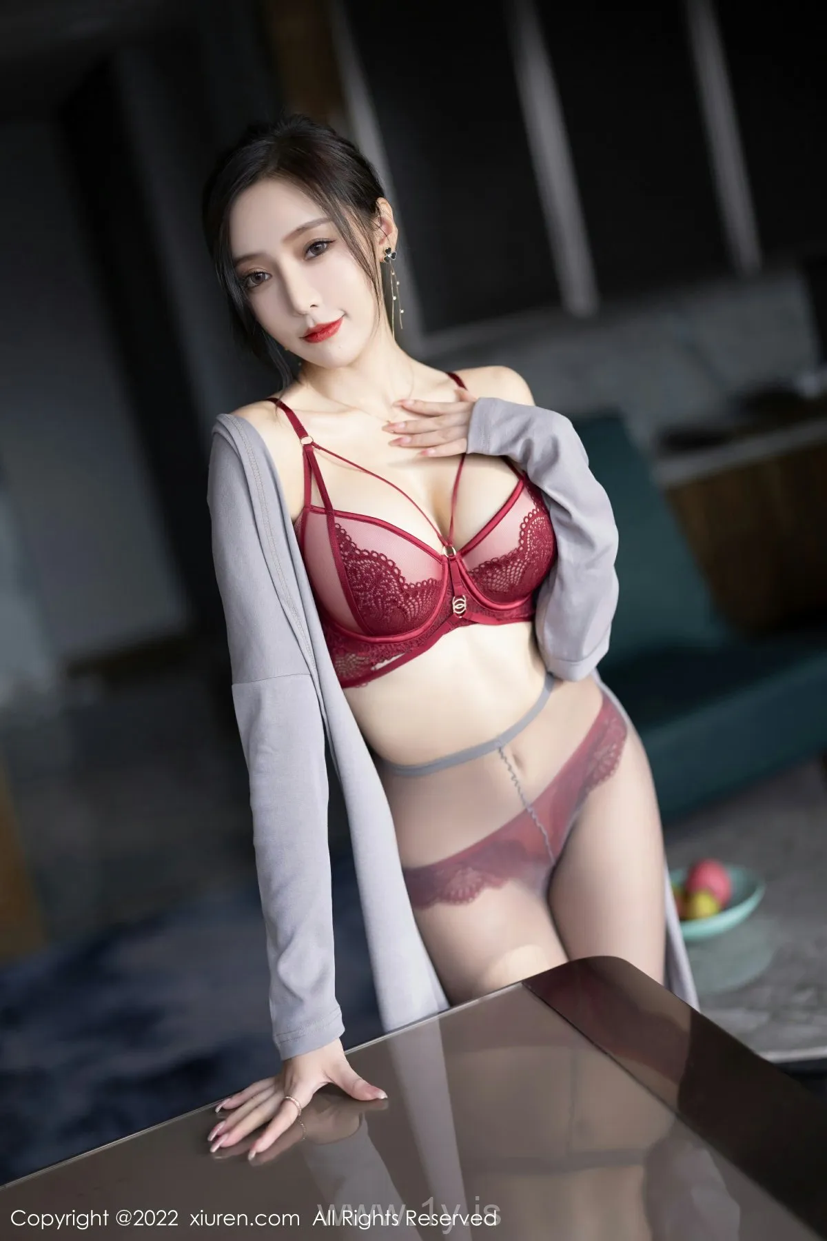 XIUREN(秀人网) No.5745 Exquisite & Quiet Asian Girl 王馨瑶yanni