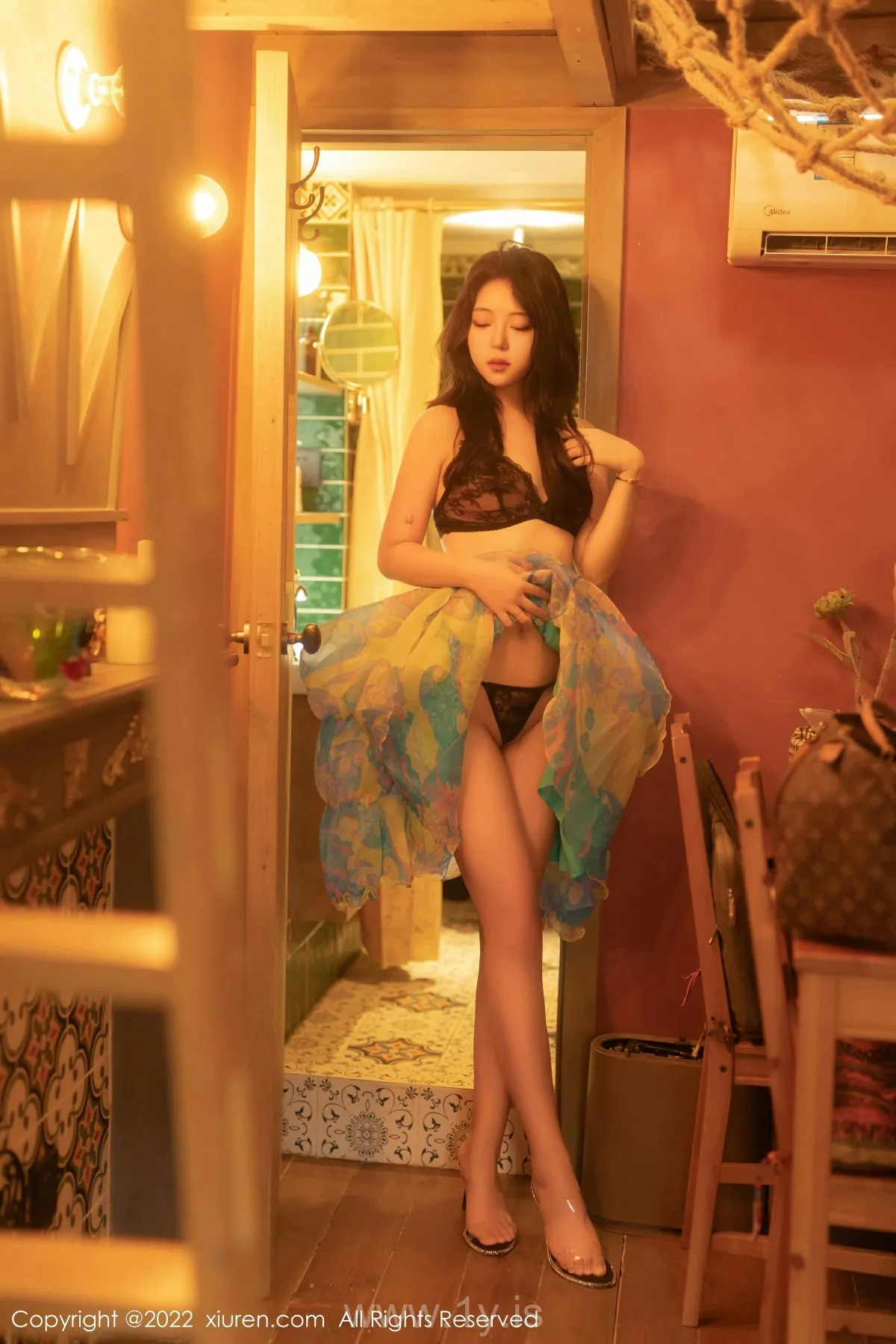 XIUREN(秀人网) No.5749 Nice-looking Asian Beauty 露露luncy