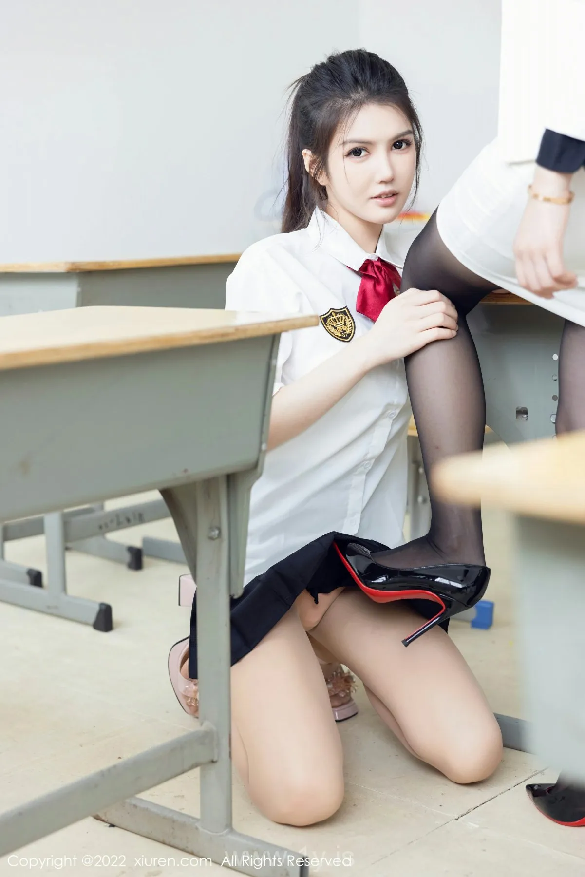 XIUREN(秀人网) No.5762 Exquisite & Trendy Chinese Beauty 媛媛酱belle