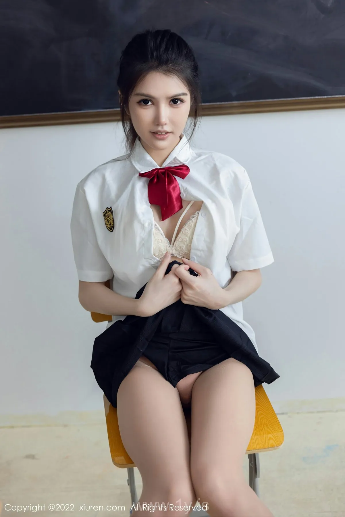 XIUREN(秀人网) No.5762 Exquisite & Trendy Chinese Beauty 媛媛酱belle