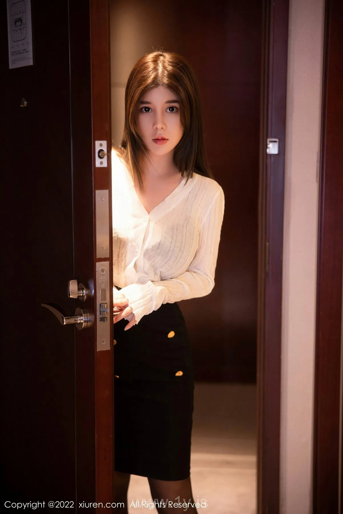 XIUREN(秀人网) No.5781 Fashionable Asian Girl 周jojobaby