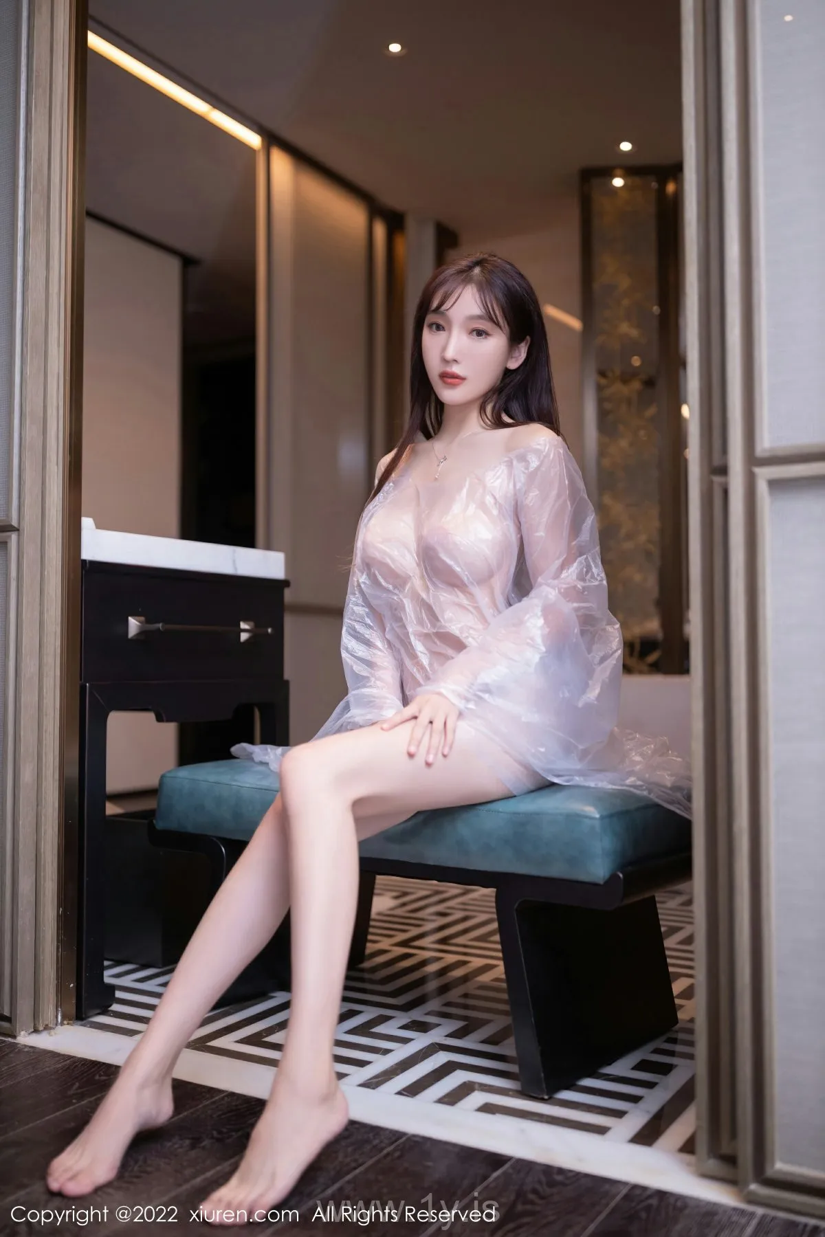 XIUREN(秀人网) No.5805 Slim Asian Cutie 陆萱萱