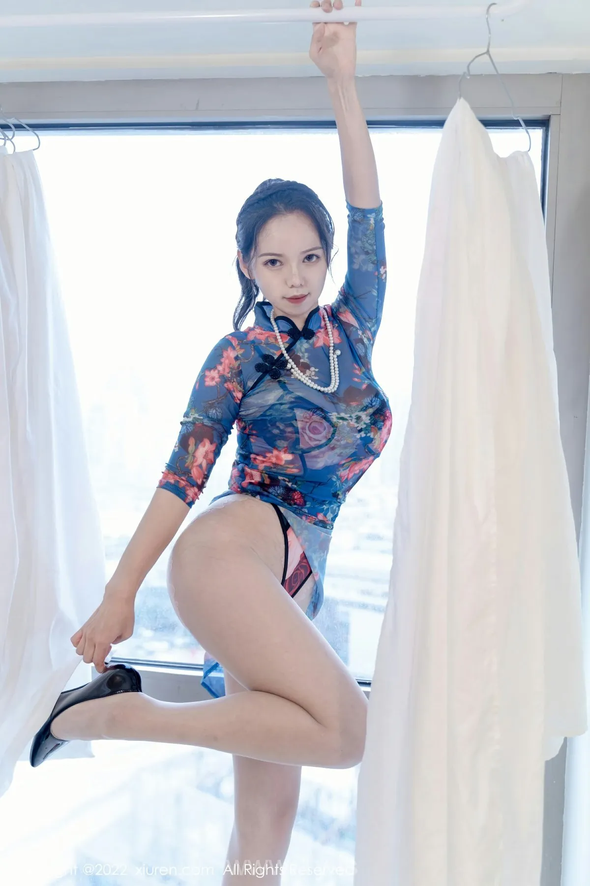 XIUREN(秀人网) No.5819 Well-developed Asian Model 大美妞儿