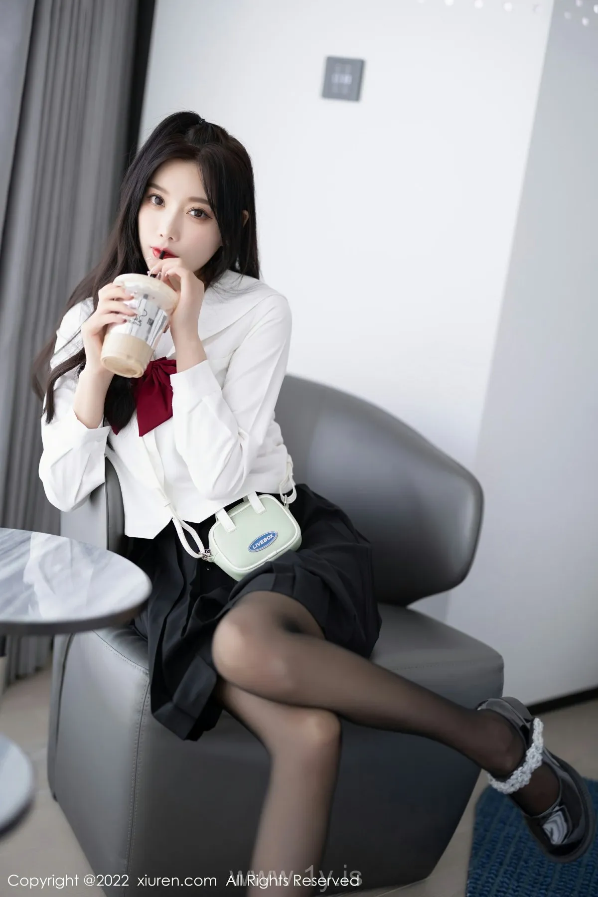 XIUREN(秀人网) No.5823 Decent & Cute Asian Jade 杨晨晨Yome