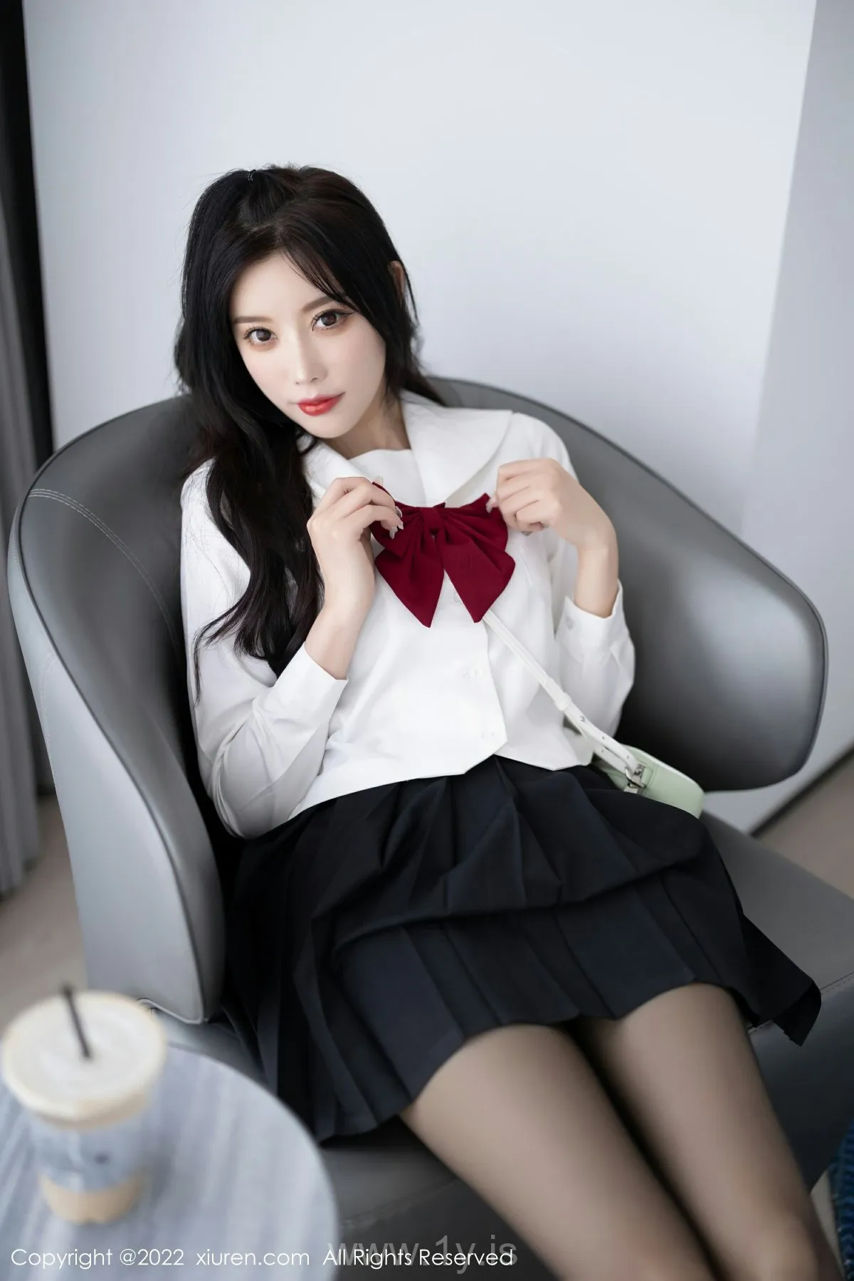 XIUREN(秀人网) No.5823 Decent & Cute Asian Jade 杨晨晨Yome