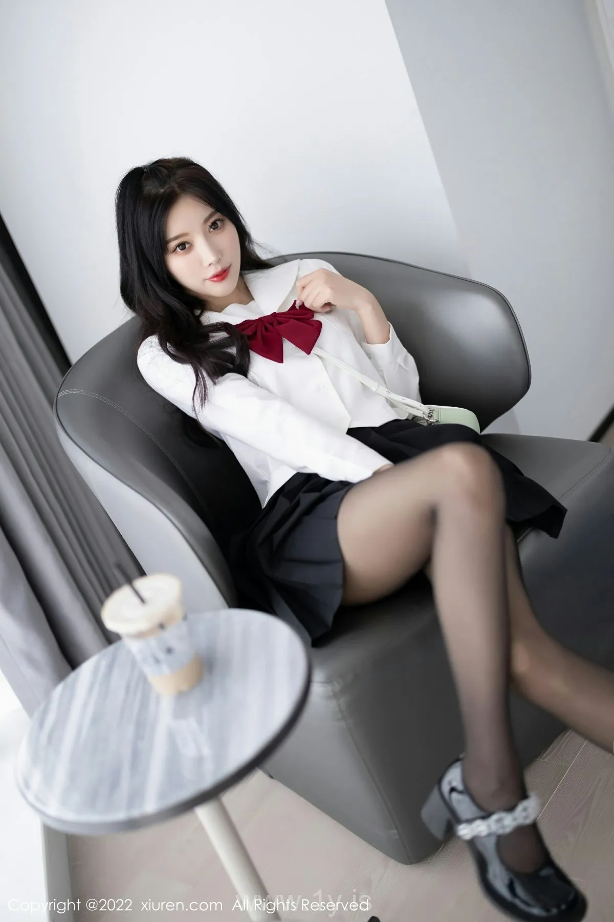 XIUREN(秀人网) No.5823 Decent & Cute Asian Jade 杨晨晨Yome