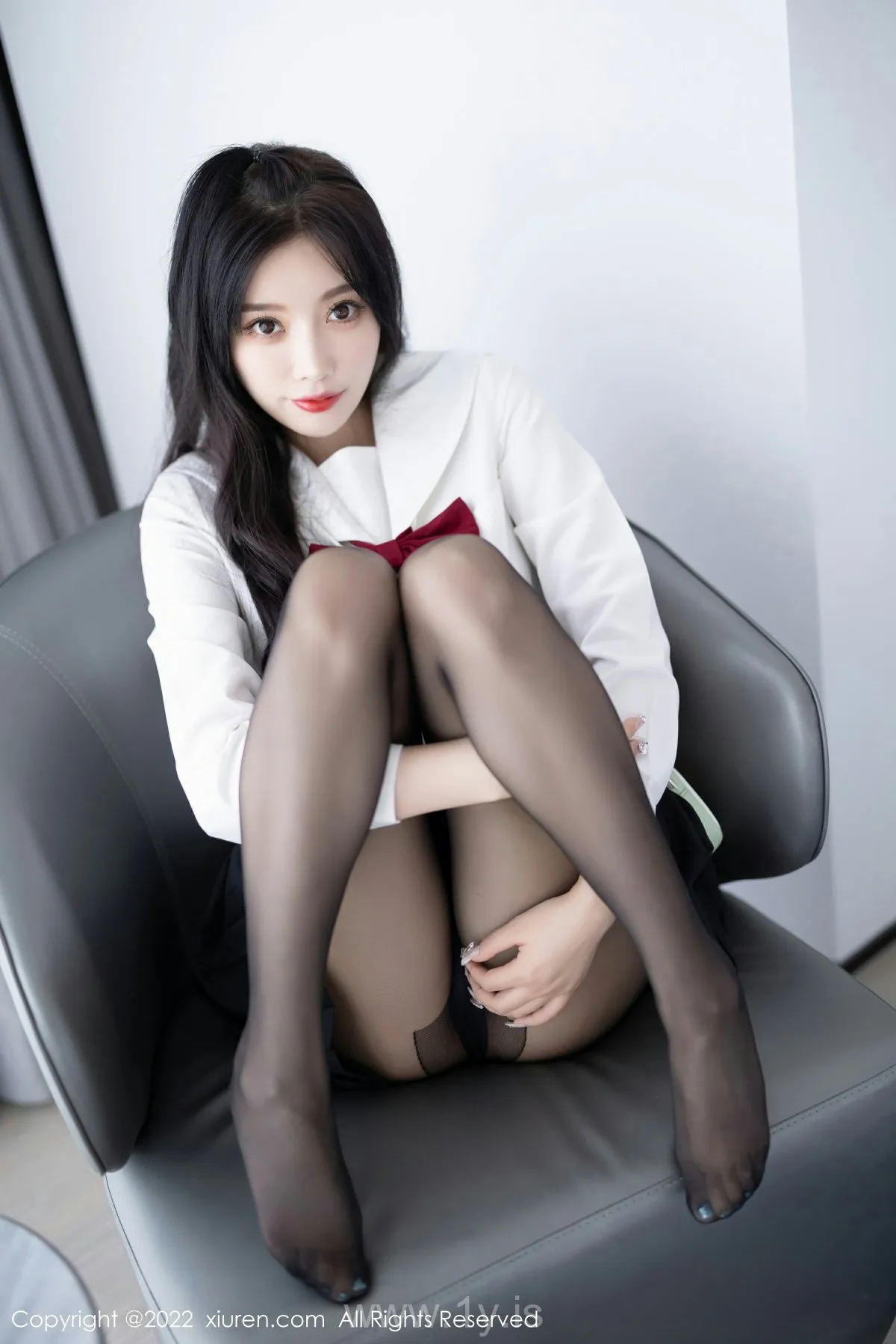 XIUREN(秀人网) No.5823 Decent & Cute Asian Jade 杨晨晨Yome