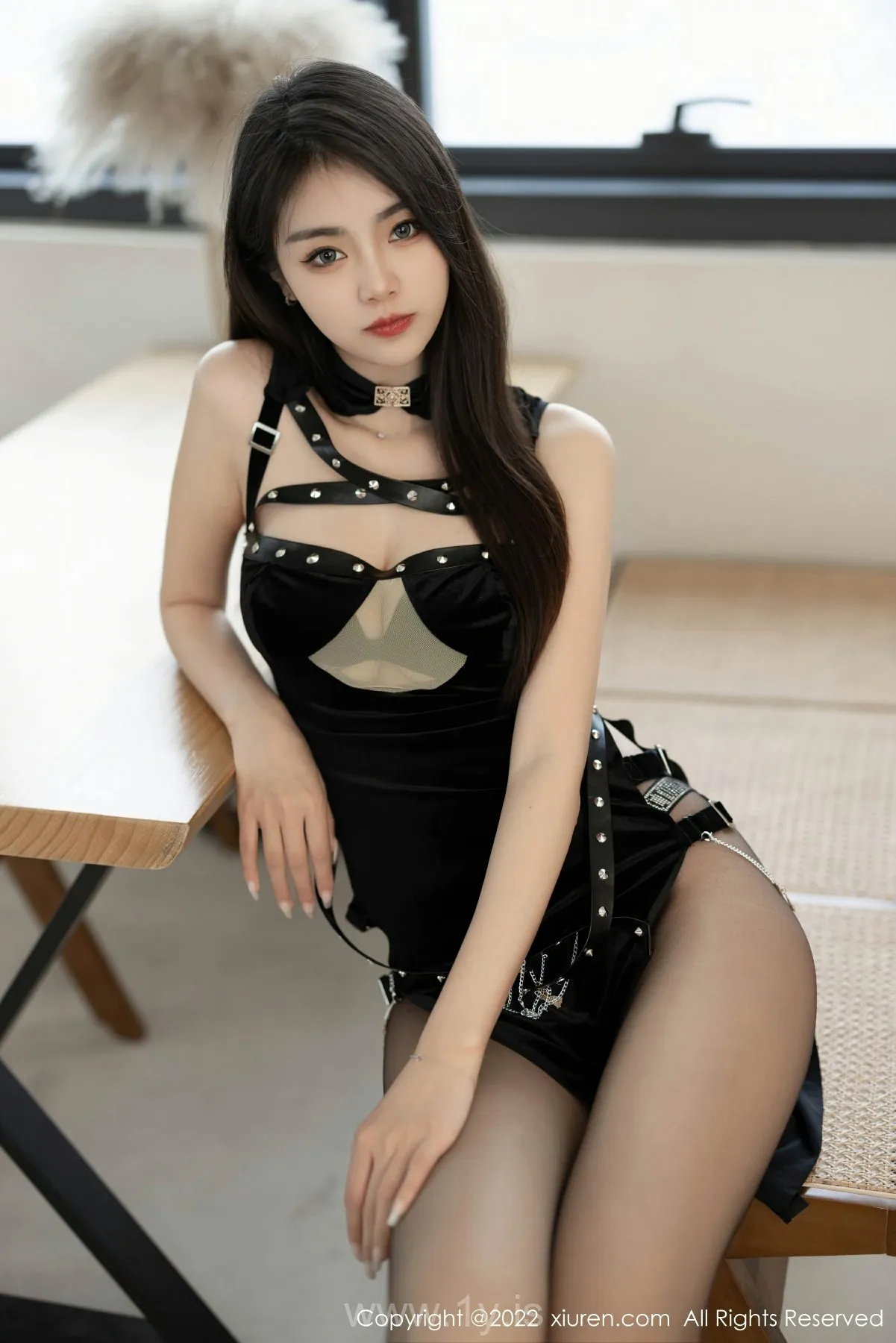 XIUREN(秀人网) No.5837 Stunning Asian Chick 可樂Vicky