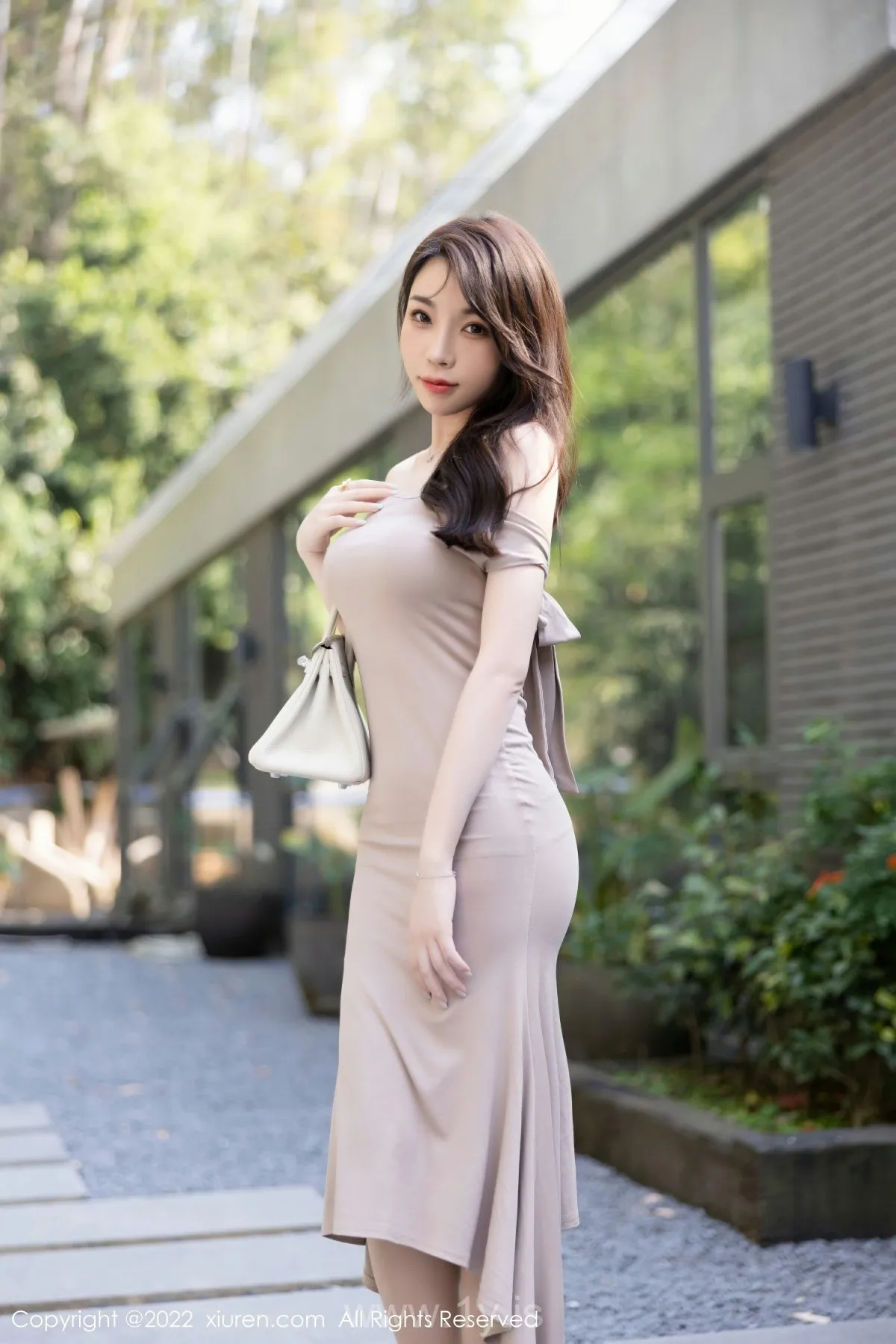 XIUREN(秀人网) No.5839 Stylish & Good-looking Asian Chick 徐莉芝Booty