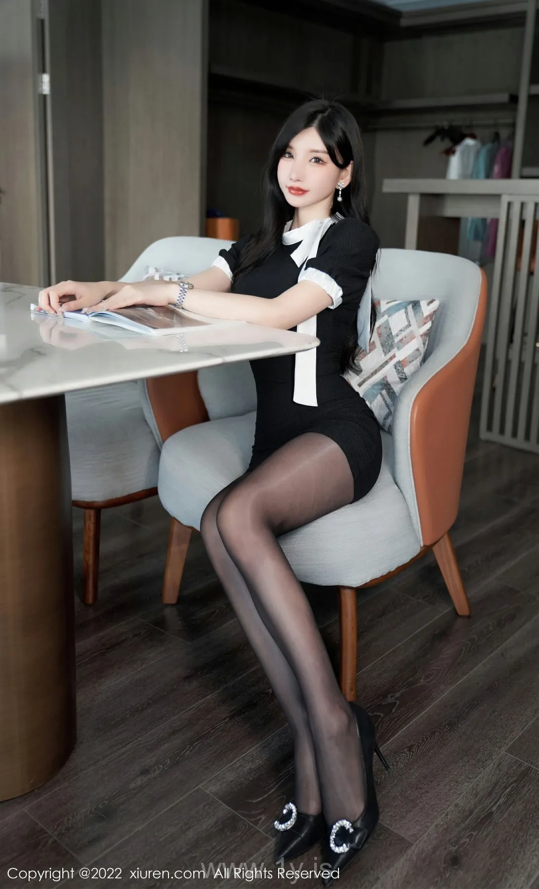 XIUREN(秀人网) No.5848 Lively Chinese Women 周于希Sally