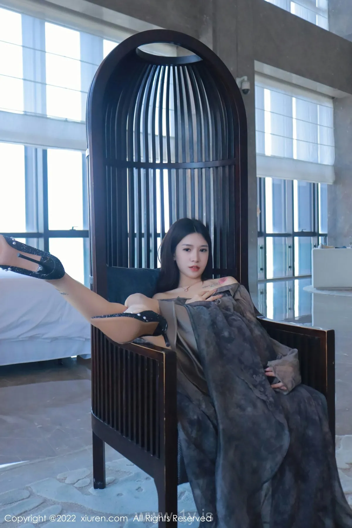 XIUREN(秀人网) No.5857 Appealing Chinese Mature Princess hebe韩心雨