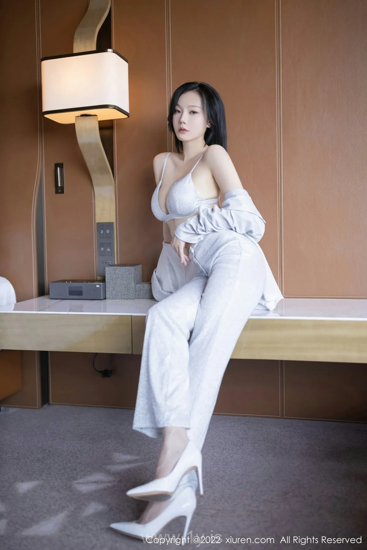 XIUREN(秀人网) No.5859 Hot & Exquisite Chinese Girl 安然anran