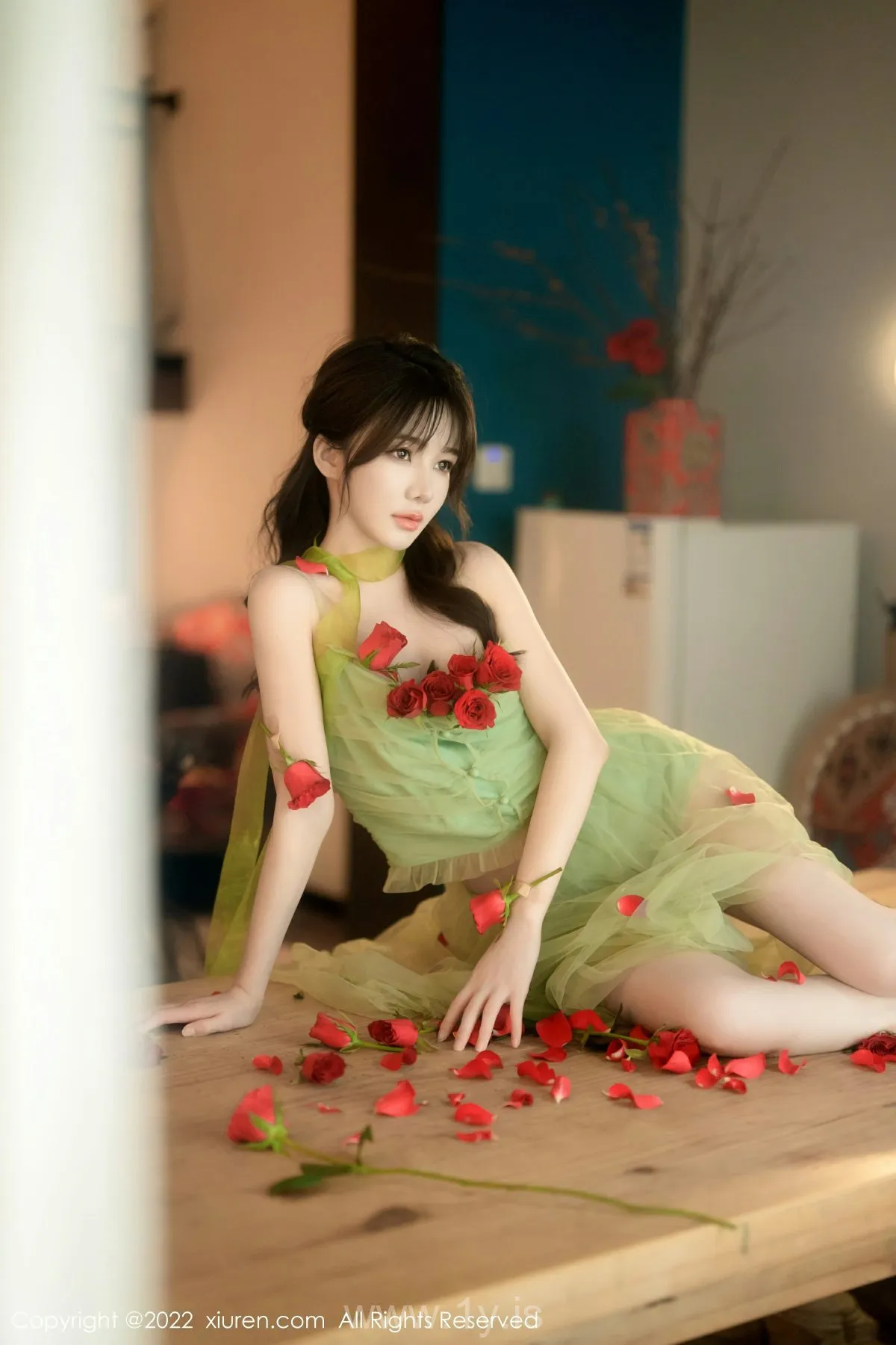 XIUREN(秀人网) No.5875 Cute & Fashionable Chinese Model 婠婠么