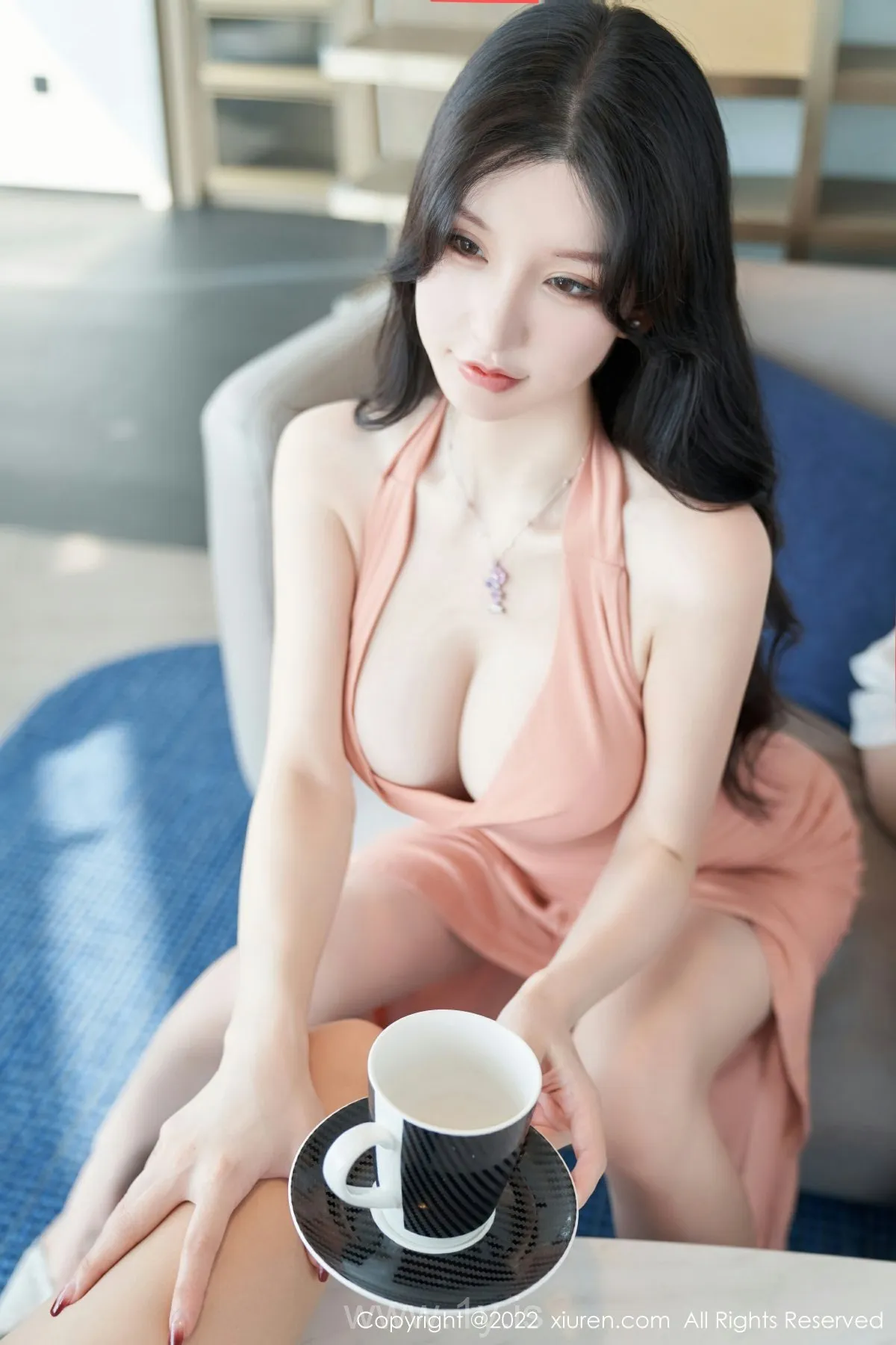 XIUREN(秀人网) No.5881 Cute Asian Mature Princess 周于希Sally