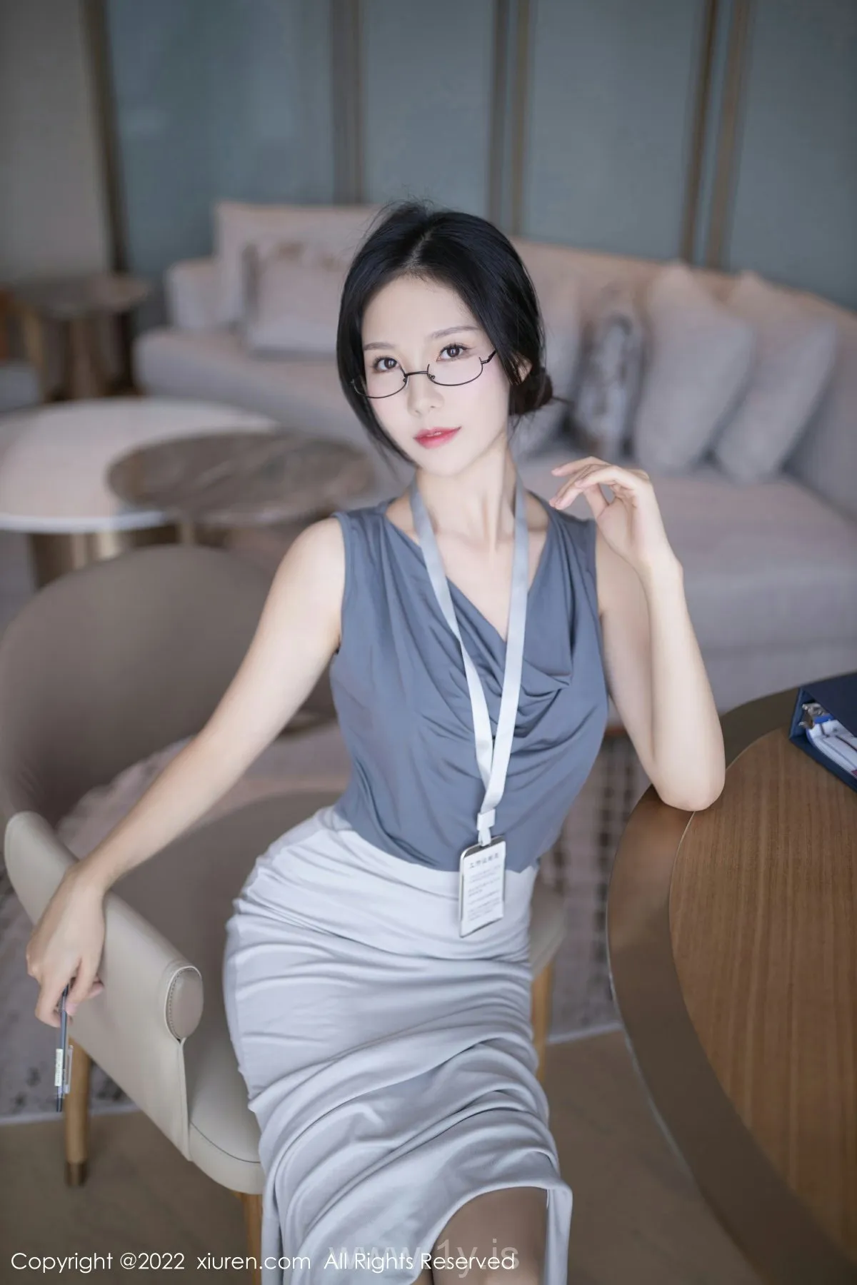 XIUREN(秀人网) No.5900 Slim & Lively Asian Model 利世