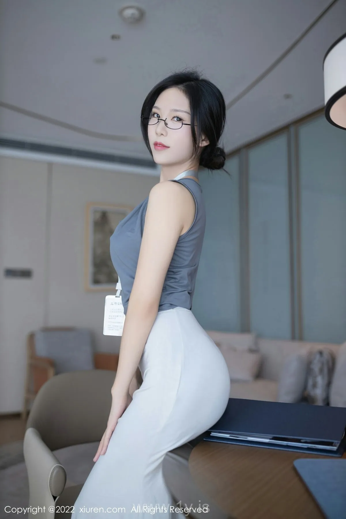 XIUREN(秀人网) No.5900 Slim & Lively Asian Model 利世
