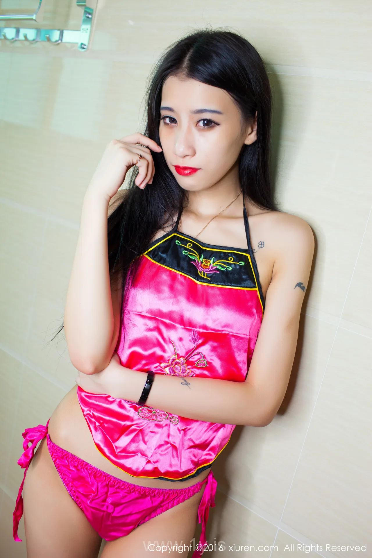 XIUREN(秀人网) NO.637 Good-looking & Hot Chinese Chick 黃煒婷Tina