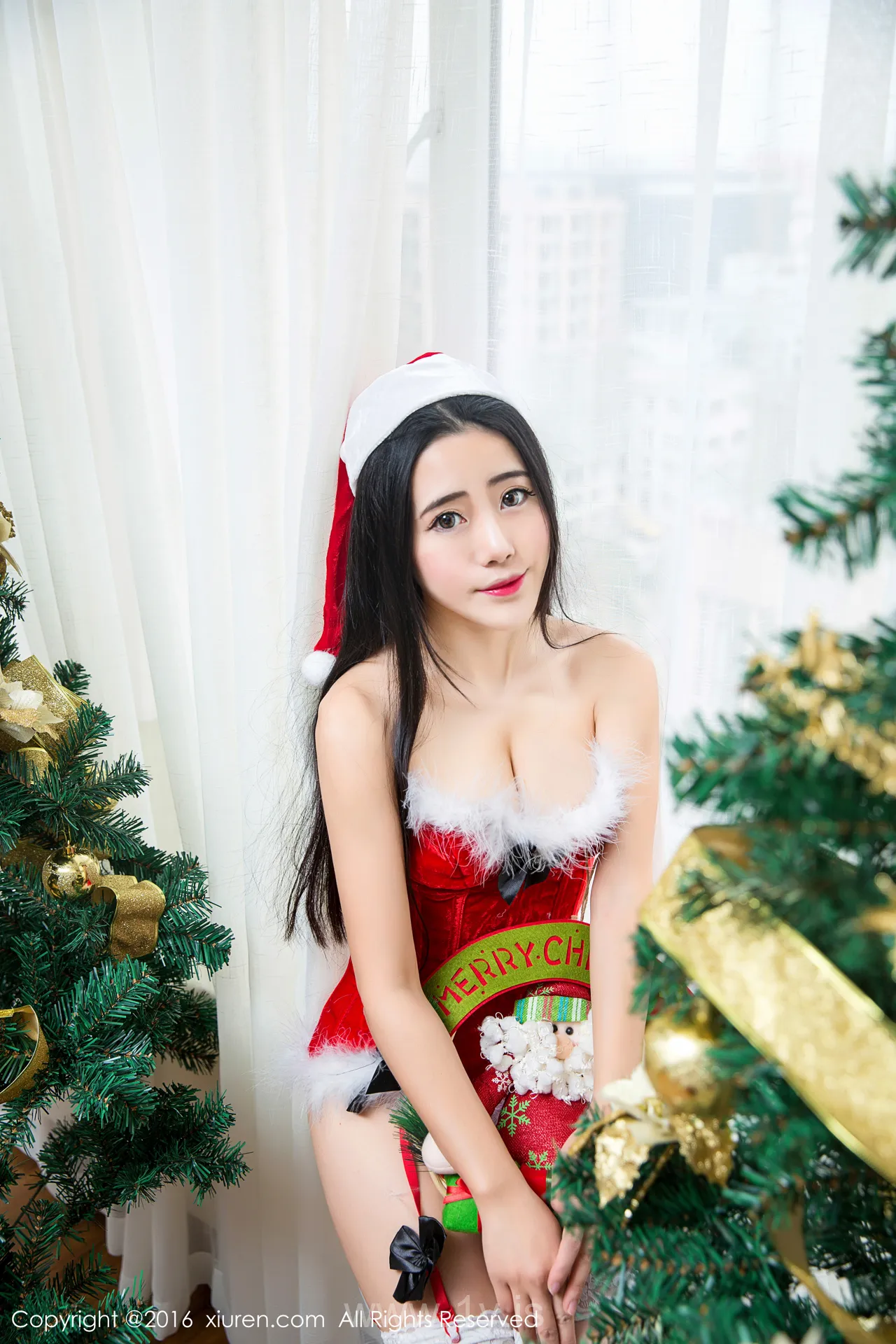 XIUREN(秀人网) NO.660 Adorable Chinese Belle 兜豆靓Youlina