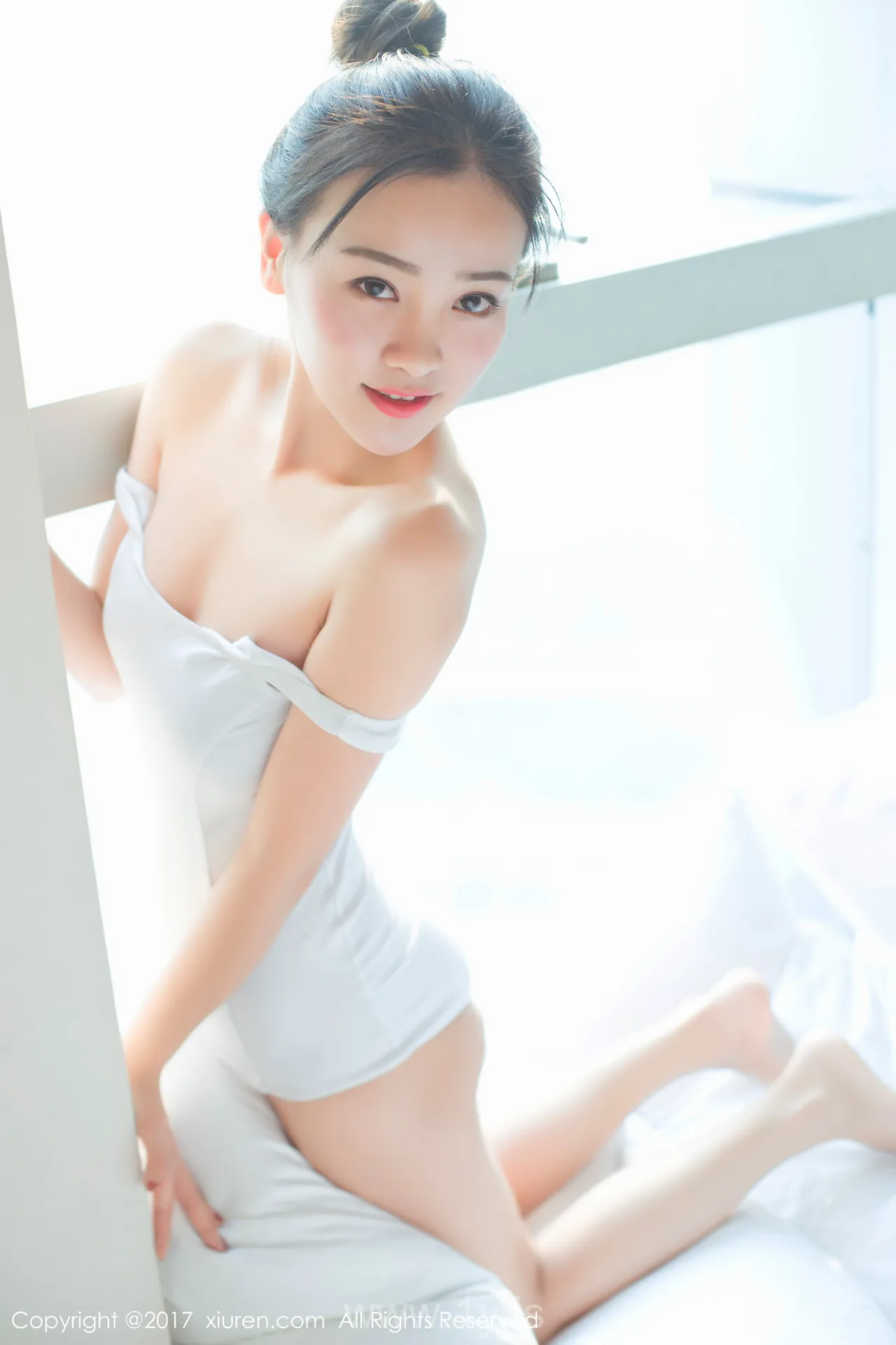 XIUREN(秀人网) NO.684 Good-looking & Sexy Asian Angel 芈琳娜
