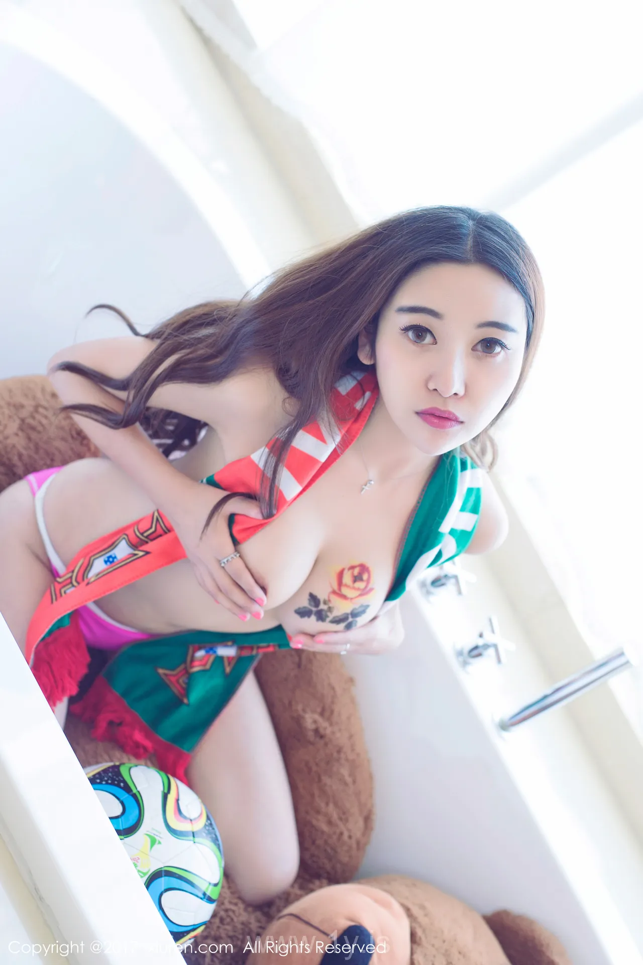 XIUREN(秀人网) NO.702 Stylish & Adorable Chinese Model 李梓熙