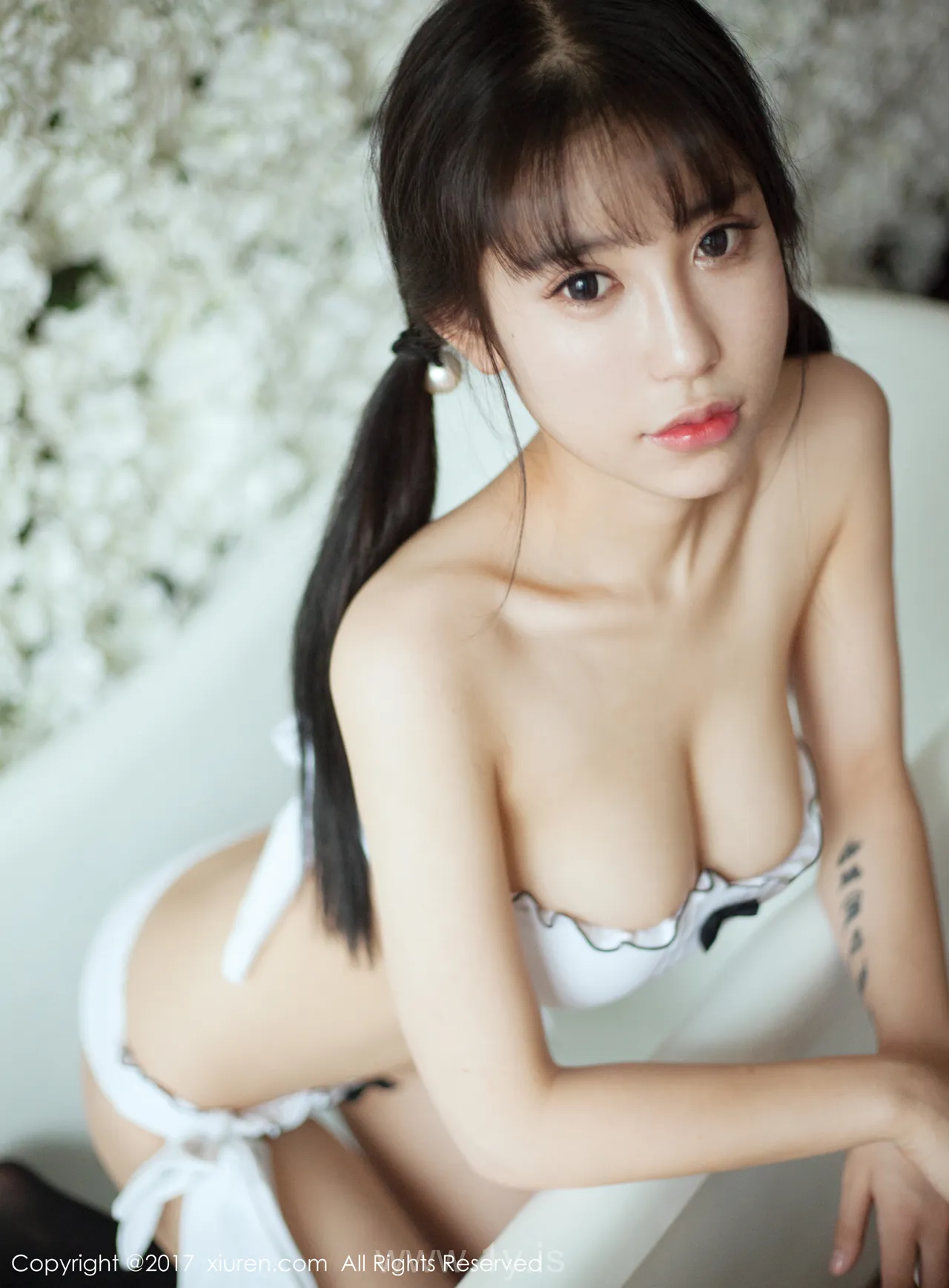 XIUREN(秀人网) NO.718 Classy & Well-developed Chinese Cutie 萝莉悠悠酱