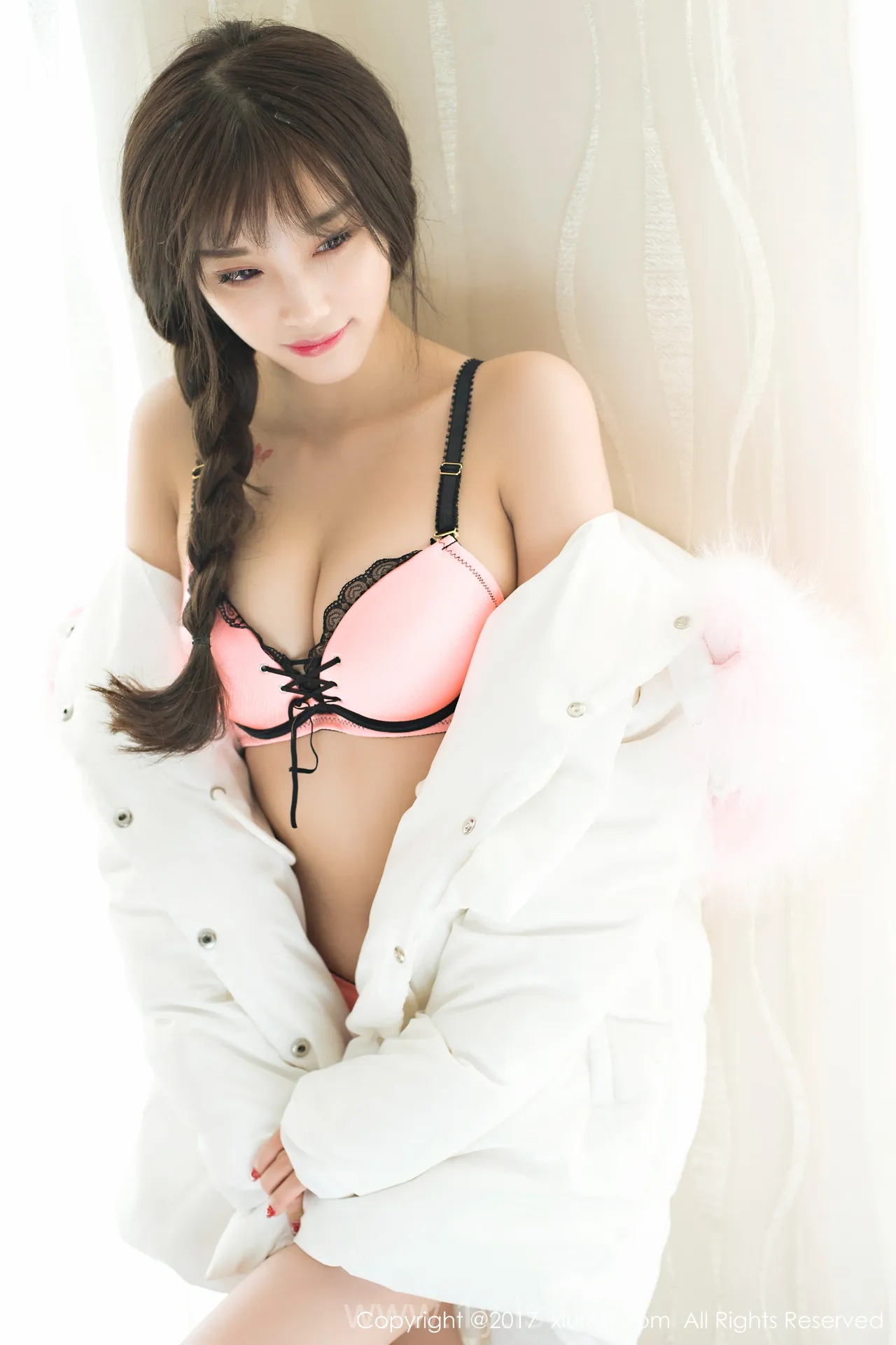 XIUREN(秀人网) NO.724 Exquisite Asian Girl 杨晨晨sugar