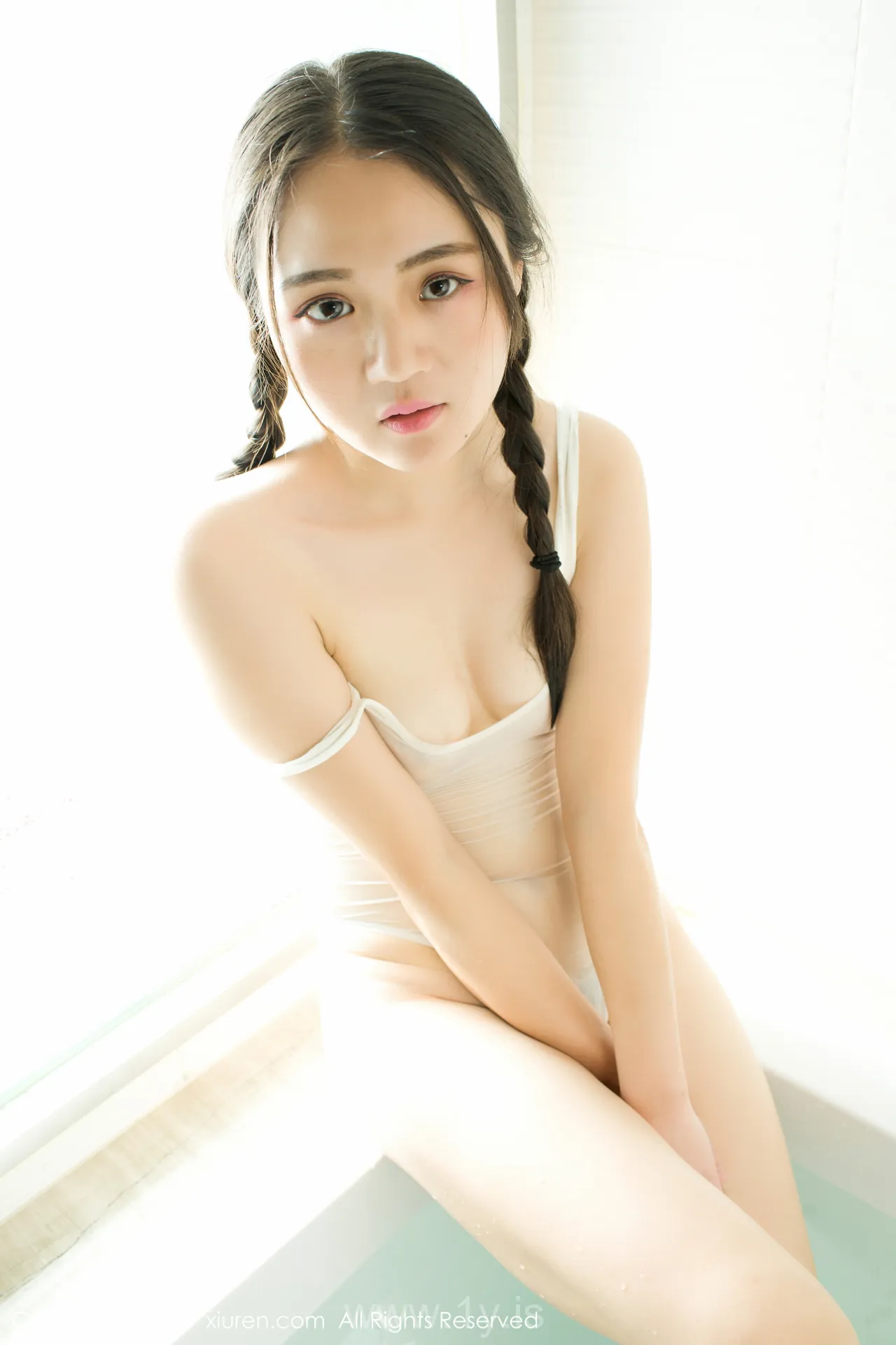 XIUREN(秀人网) NO.739 Trendy Asian Homebody Girl 杨欣欣