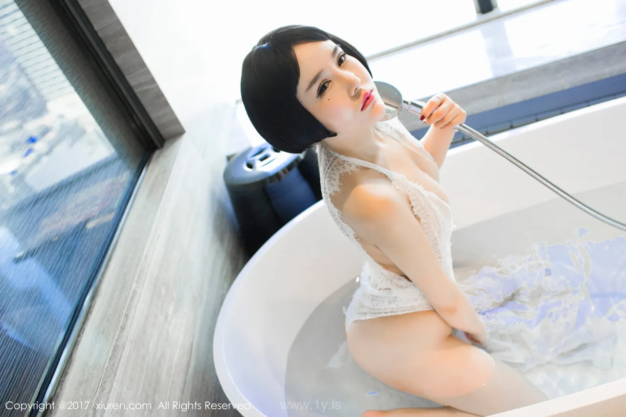 XIUREN(秀人网) NO.770 Slim & Lovely Chinese Cutie 佑熙