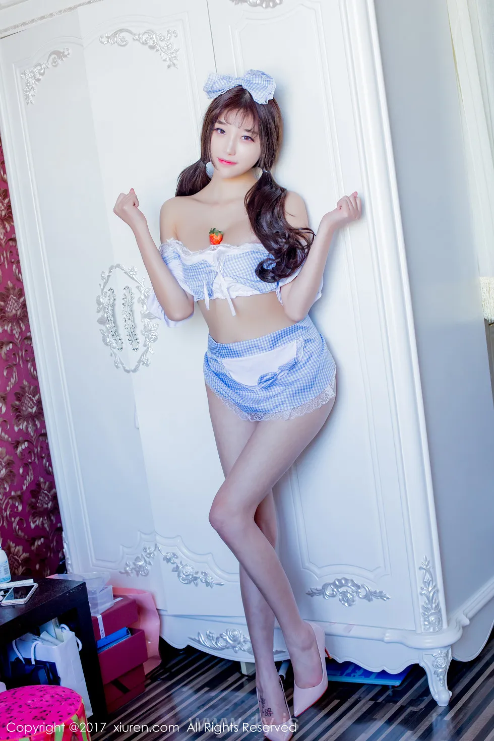 XIUREN(秀人网) NO.797 Well Done & Sexy Asian Cougar 杨晨晨sugar性感女仆装