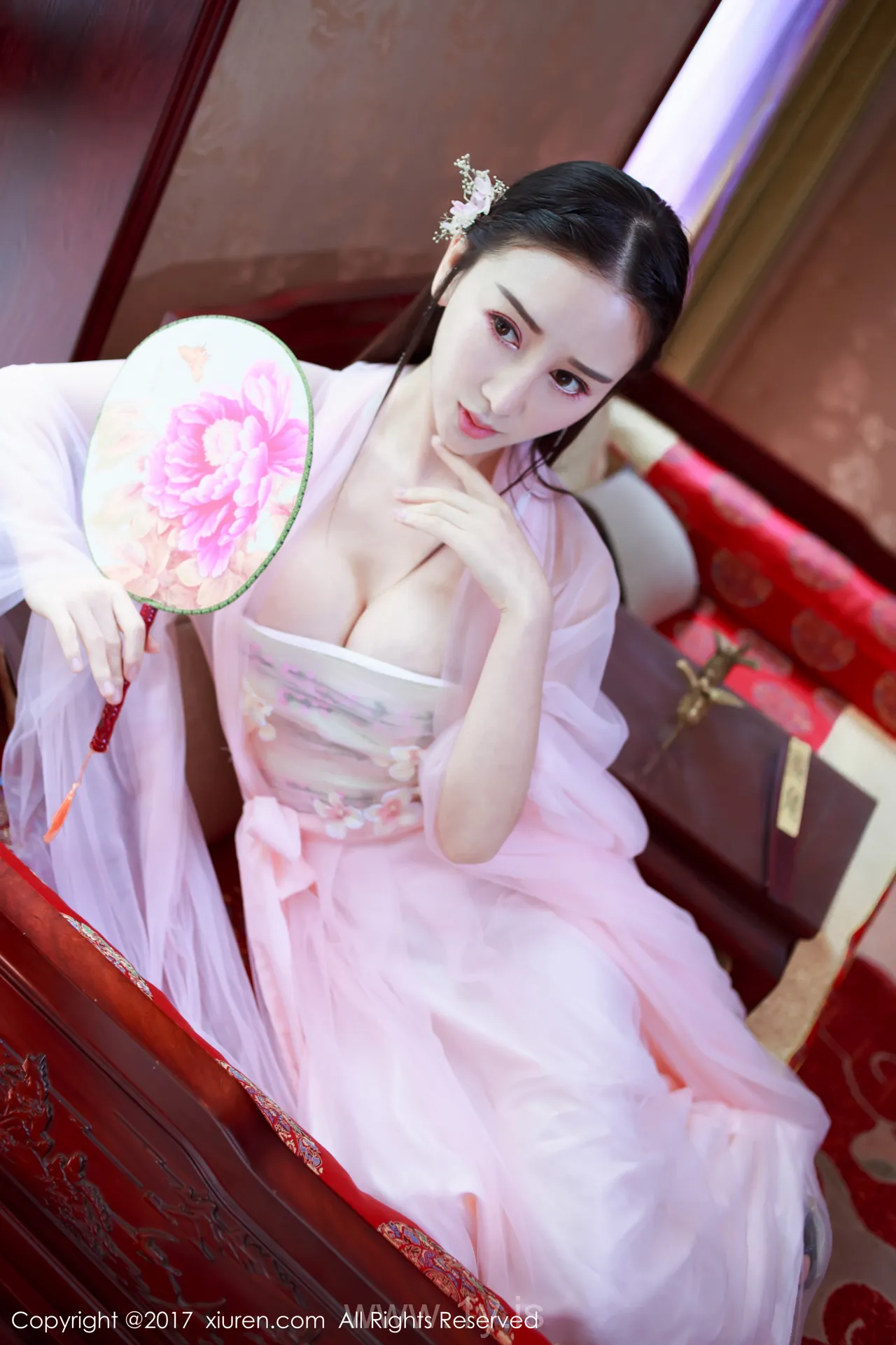 XIUREN(秀人网) NO.804 Good-looking & Exquisite Asian Belle 邹晶晶女王