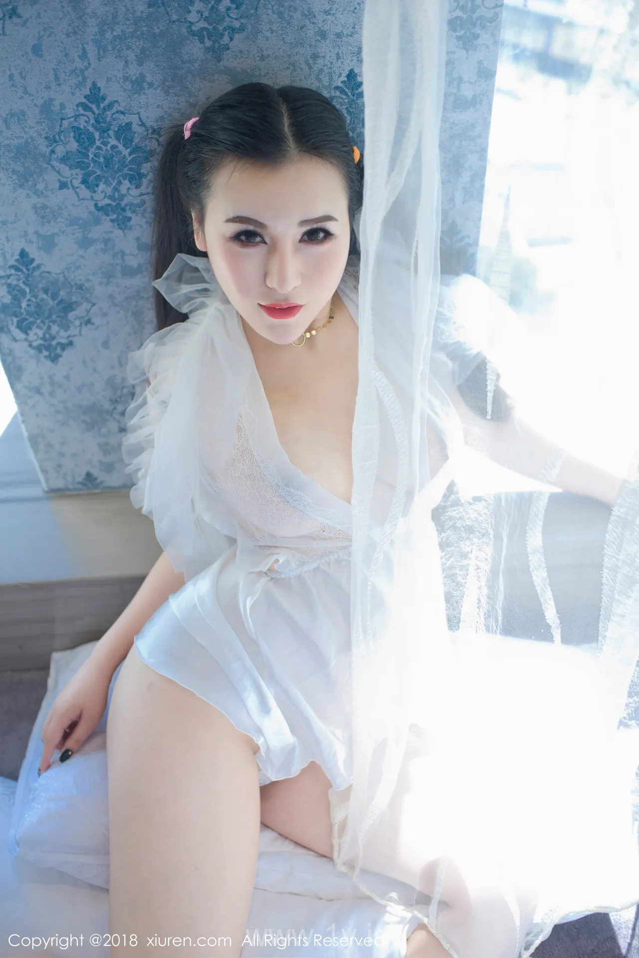 XIUREN(秀人网) NO.1034 Good-looking & Charming Chinese Chick MODEL伊若