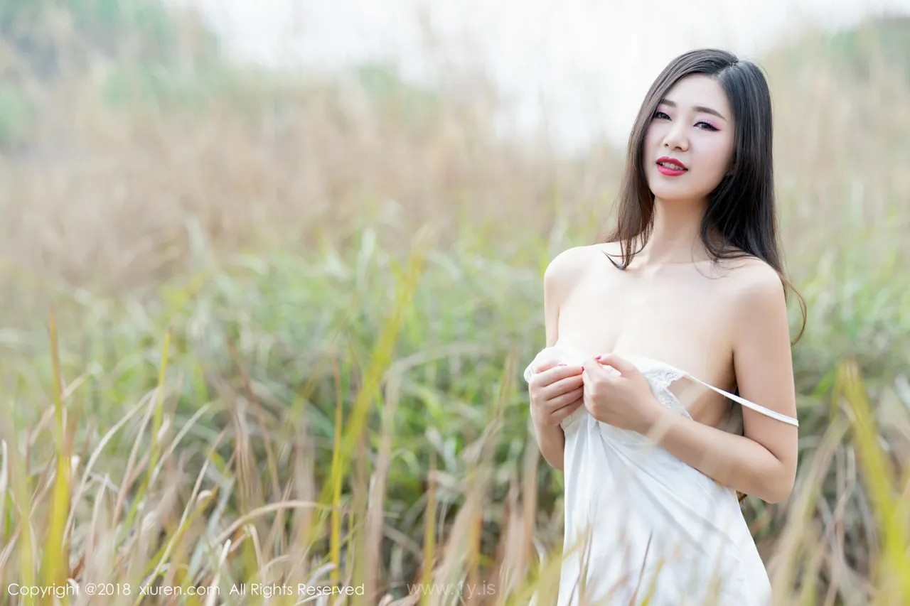 XIUREN(秀人网) NO.1076 Delightful & Breathtaking Asian Homebody Girl 宋-KiKi