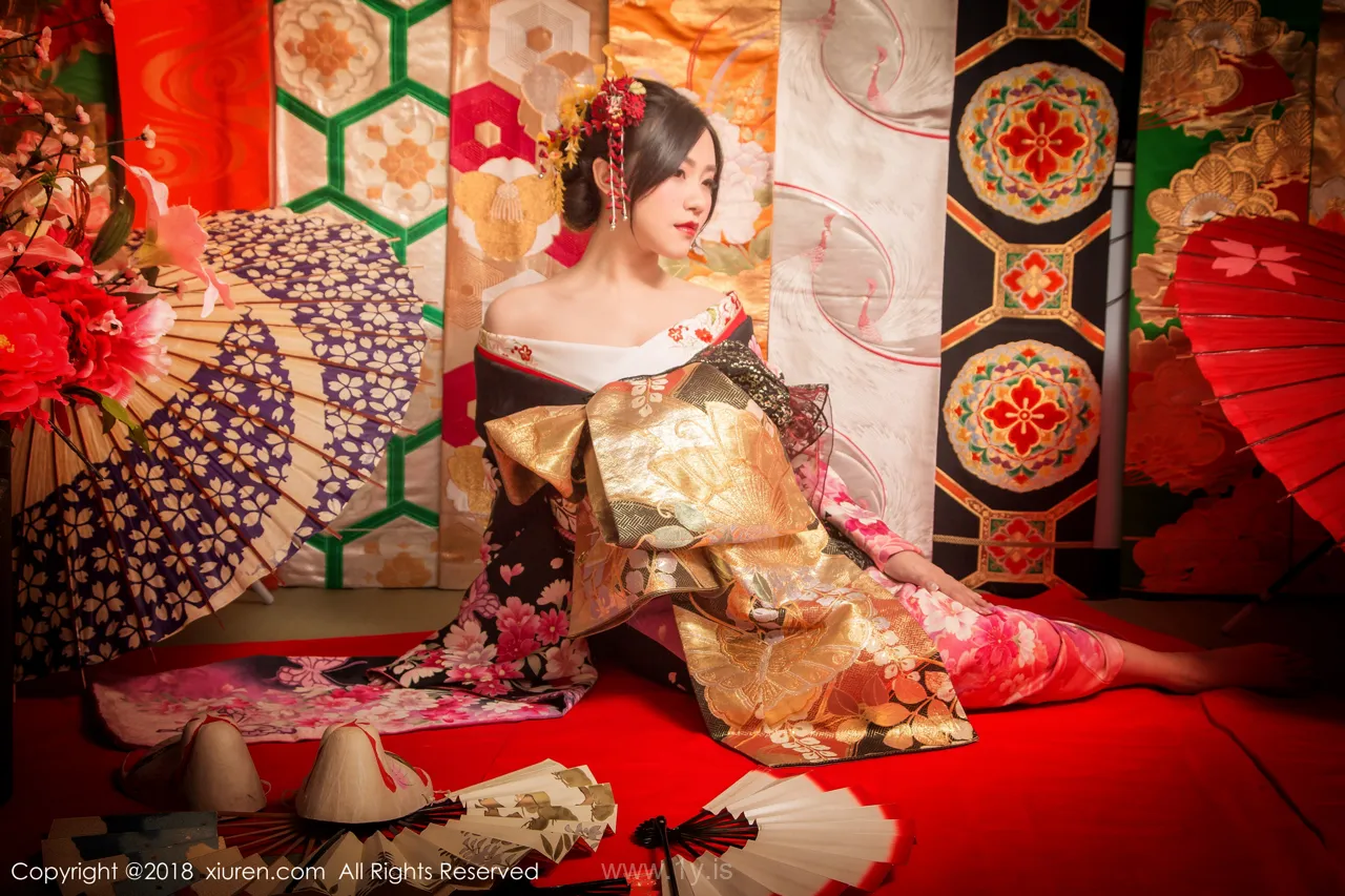 XIUREN(秀人网) NO.930 Sexy & Irresistible Asian Cougar 许诺Sabrina