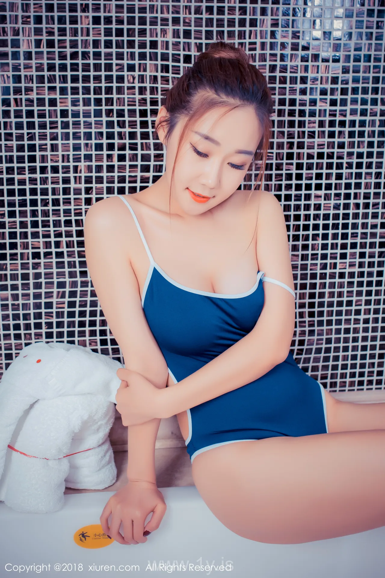 XIUREN(秀人网) NO.951 Cute Asian Hottie 棉花糖candy