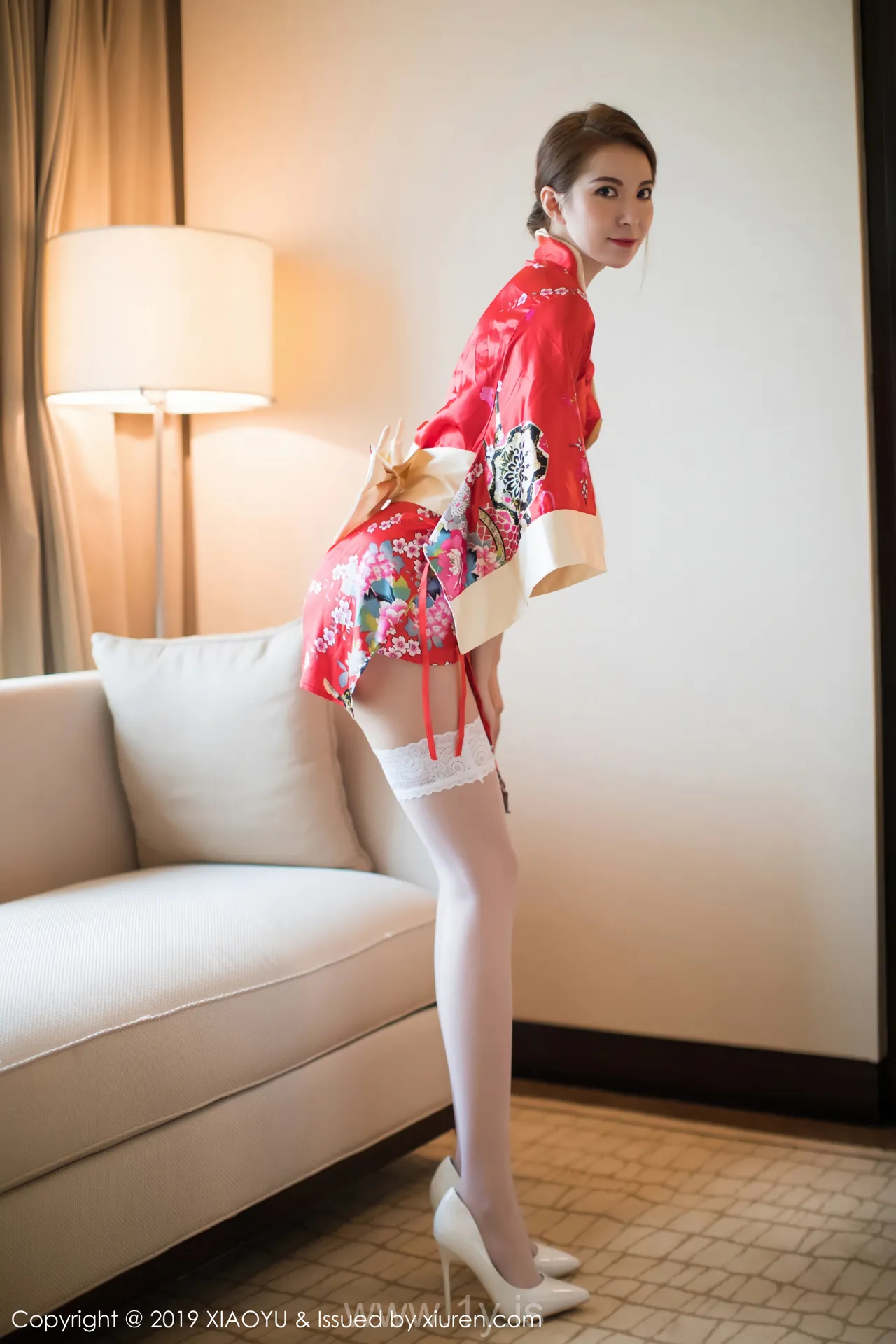 语画界 VOL.014 carry Gorgeous & Appealing Chinese Cougar carry