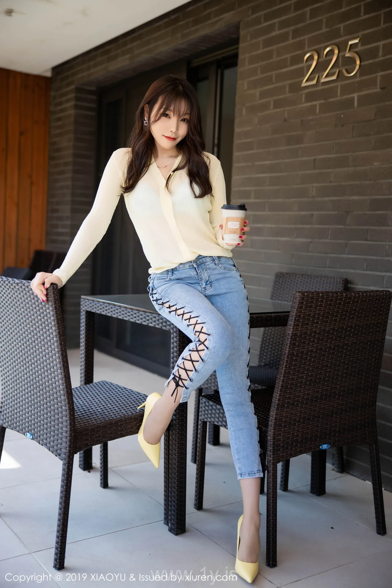 语画界 VOL.197 芝芝Booty Adorable Chinese Model 芝芝Booty