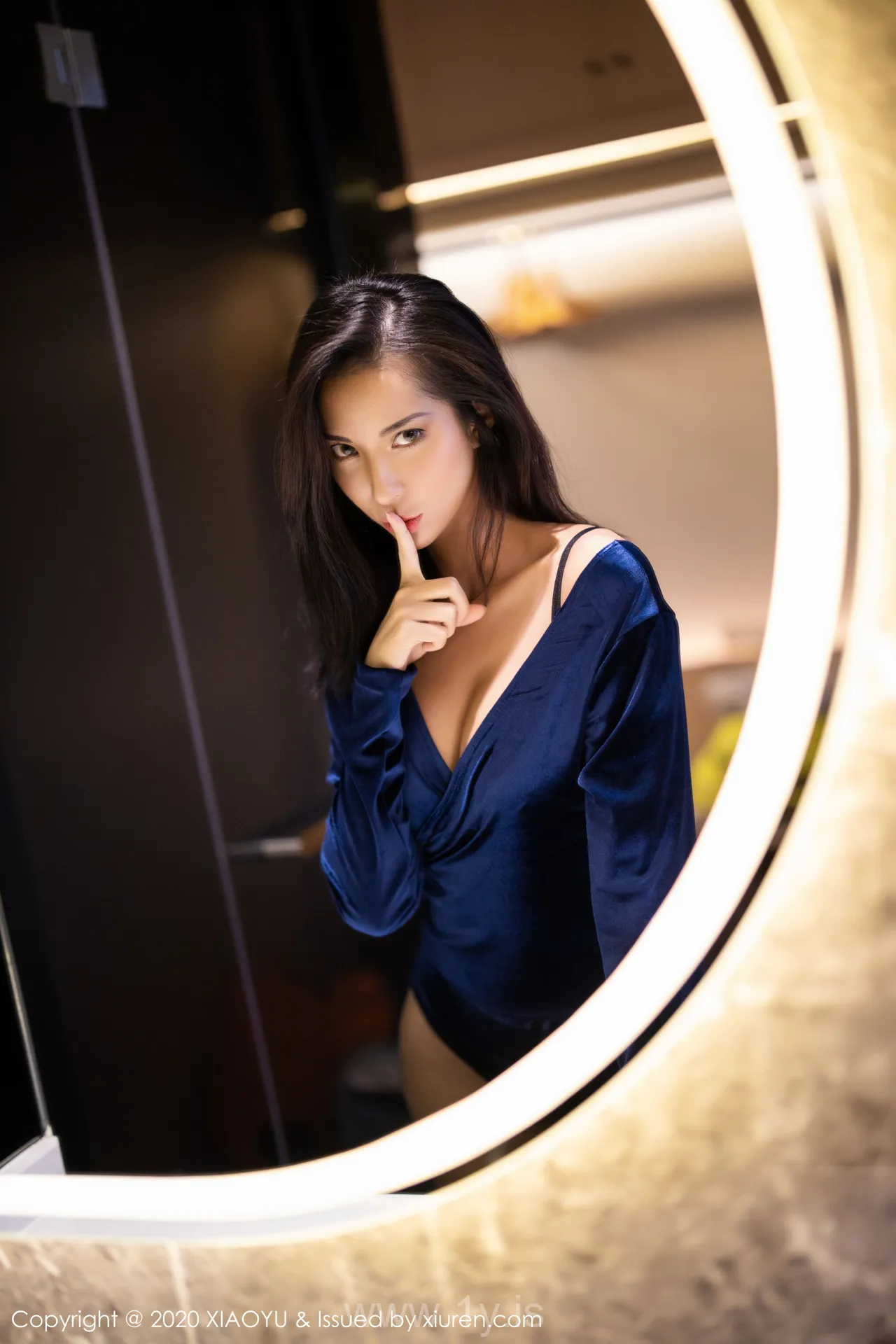 语画界 VOL.250 Carry Stunning & Trendy Chinese Belle Carry